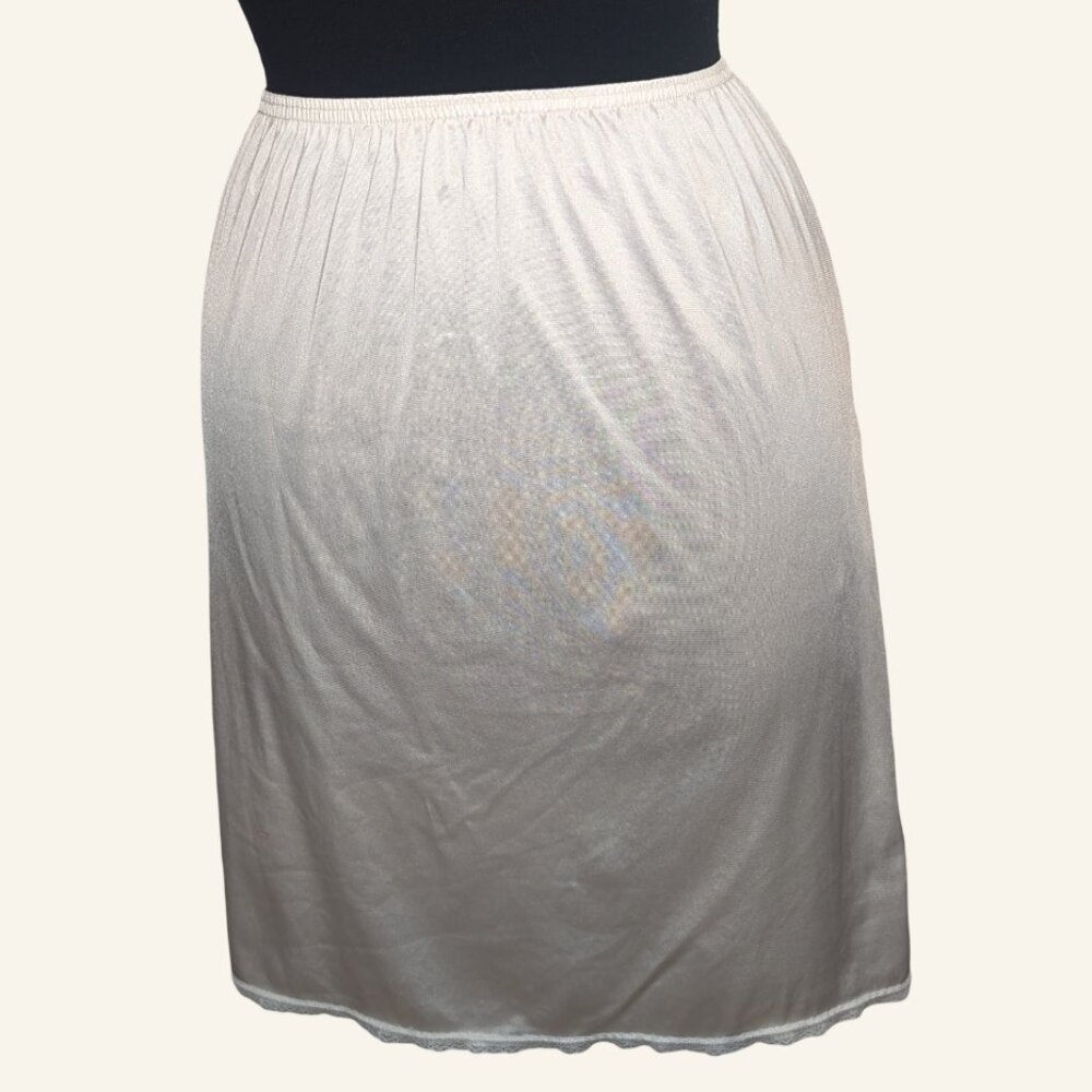 Ladies Slip – Vintage Half-Slip – Vassarette - White- Sz S